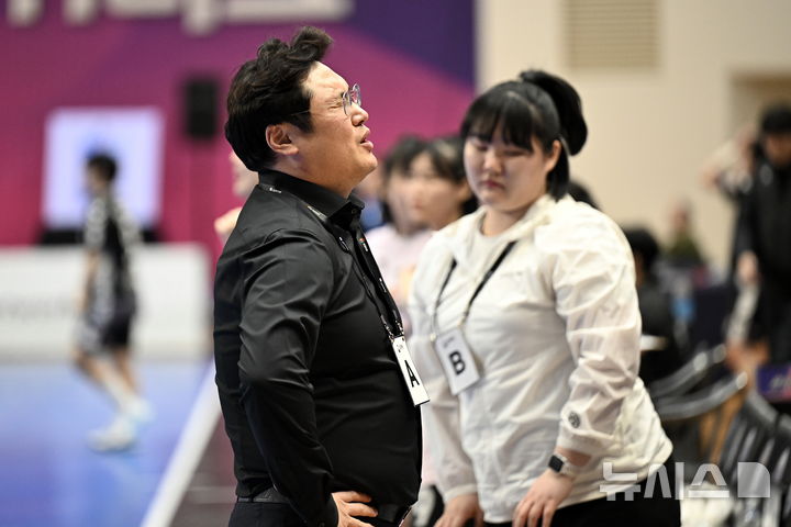 [서울=뉴시스] 핸드볼 H리그 경남개발공사의 김현창 감독. (사진=한국핸드볼연맹 제공) *재판매 및 DB 금지