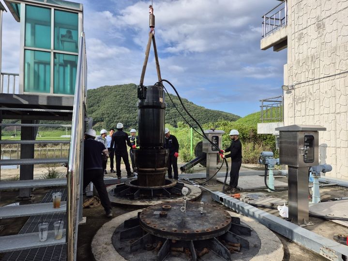 [합천=뉴시스] 한국농어촌공사 합천지사 집중호우 피해시설 복구 총력 (사진=합천지사 제공) 2025. 07. 28. photo@newsis.com *재판매 및 DB 금지