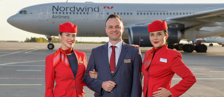 [서울=뉴시스] 러시아 노드윈드항공 승무원. (사진=노드윈드 홈페이지 캡쳐) 2025.07.28. photo@newsis.com *재판매 및 DB 금지