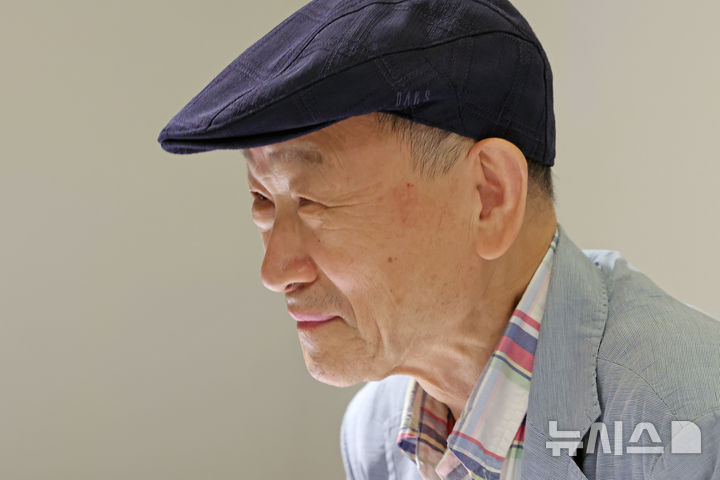 [서울=뉴시스] 박진희 기자 = 윤범모 광주비엔날레 신임 대표이사가 28일 서울 중구 달개비에서 취임 기자간담회를 하고 있다. 2025.07.28. pak7130@newsis.com