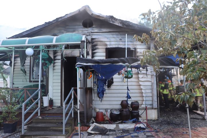 [금산=뉴시스] 29일 오후 3시15분께 충남 금산군 금성면 화림리의 한 단독주택에서 불이 나 38분 만에 진화됐다. (사진=금산소방서 제공) 2025.07.29. photo@newsis.com *재판매 및 DB 금지