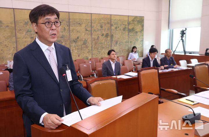 [서울=뉴시스] 조성봉 기자 = 최휘영 문화체육관광부 장관 후보자가 29일 서울 여의도 국회 문화체육관광위원회에서 열린 인사청문회에서 모두 발언을 하고 있다. 2025.07.29. suncho21@newsis.com