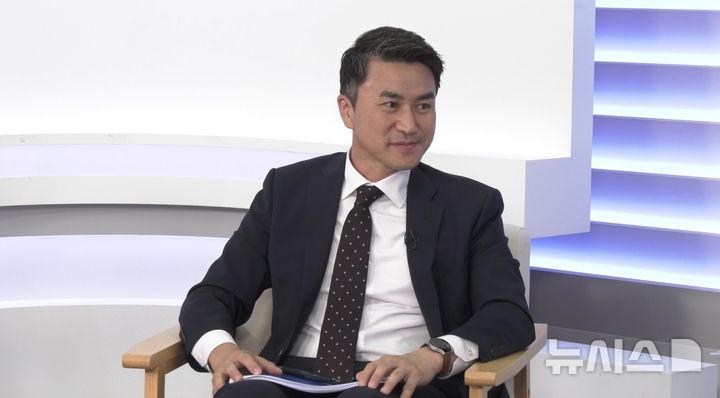 [서울=뉴시스] 최영우 SOOP 대표(사진)가 30일 오전 2분기 실적 발표 컨퍼런스콜에서 발언하고 있다. (사진=SOOP 실적 발표 방송 캡처)