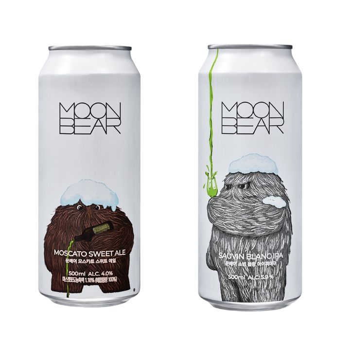 [서울=뉴시스] 문베어브루잉 스페셜 수제맥주 2종. (사진=교촌에프앤비 제공) *재판매 및 DB 금지