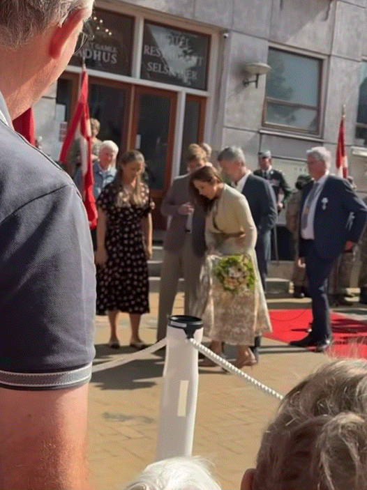 [뉴시스] 덴마크 그로스텐에서 열린 행사에 참석한 메리 여왕이 인사를 하고 있다. 2025.07.30. (사진=인스타그램) *재판매 및 DB 금지