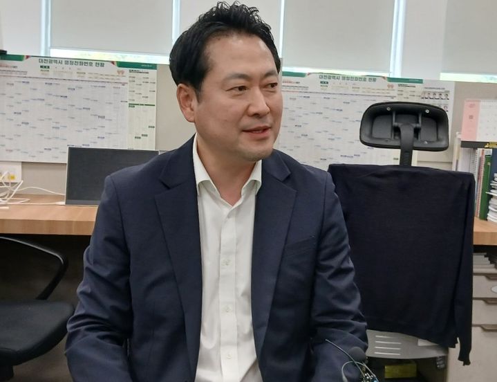 [대전=뉴시스] 조명휘 기자 = 국민의힘 당대표 선거에 출마한 장동혁(충남 보령시서천군) 의원이 31일 오후 대전시청 기자실에서 출마 각오를 밝히고 있다. 2025.07.31. joemedia@newsis.com *재판매 및 DB 금지