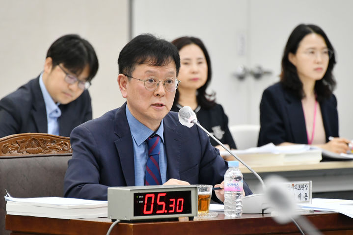 [부산=뉴시스] 이세용 부산의료원장 후보자. (사진=부산시의회 제공) 2025.07.31. photo@newsis.com *재판매 및 DB 금지