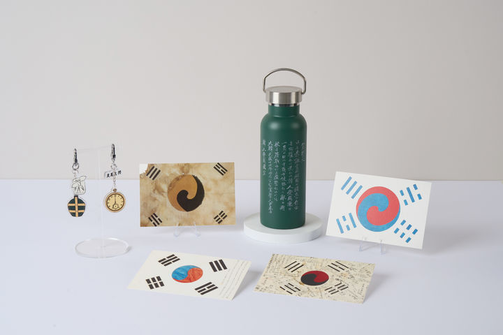 [서울=뉴시스] 광복 80주년 기념 K-Heritage 기획상품 (사진=국가유산진흥원 제공) 2025.07.31. photo@newsis.com *재판매 및 DB 금지