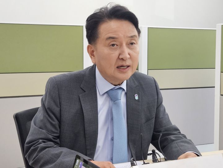 충북지사 "거리 중심 배분보다 중부내륙 지역 고려해야"