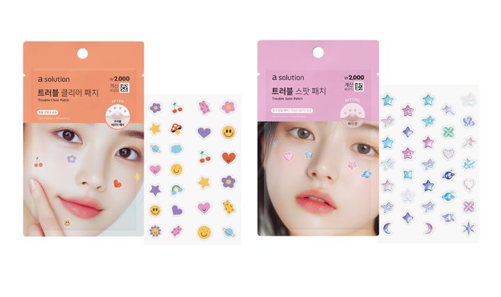 [서울=뉴시스] 애경산업의 엑티브 비건 솔루션 브랜드 '닷솔루션(dot solution)'은 '에이솔루션 트러블 패치'를 다이소에 출시했다.(사진=애경산업 제공) *재판매 및 DB 금지