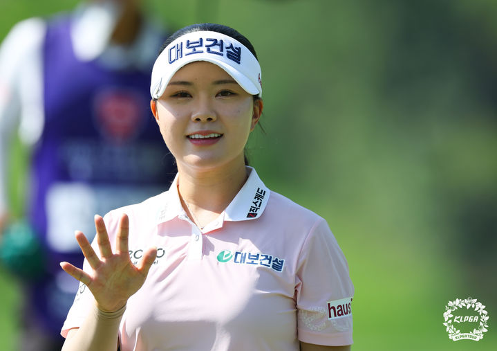 1일 강원도 원주시 오로라 골프&리조트(파72)에서 열린 대회 2라운드에서 버디 8개, 보기 1개를 묶어 7언더파 67타를 친 서어진. 2025.08.01. (사진=KLPGA 제공) *재판매 및 DB 금지