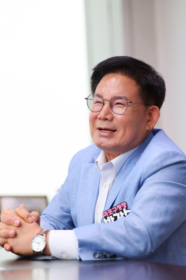 [서울=뉴시스]박강수 마포구청장.