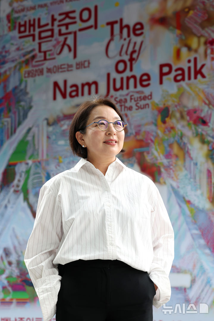 [용인=뉴시스] 박진희 기자 = 박남희 백남준아트센터 관장이 지난 1일 경기 용인시 백남준아트센터에서 인터뷰 하고 있다. 2025.08.04. pak7130@newsis.com