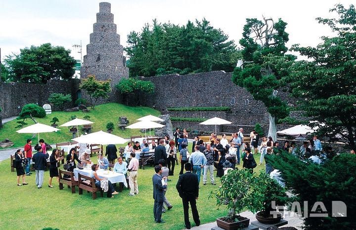 [제주=뉴시스] 생각하는 정원 모습. (사진=제주관광공사 제공) 2025.08.04. photo@newsis.com *재판매 및 DB 금지