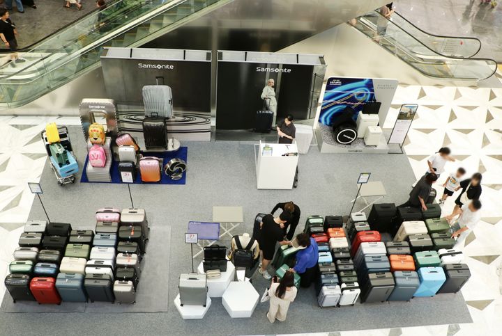 [대구=뉴시스] 대구 신세계백화점은 쌤소나이트 바캉스 시즌 팝업 행사를 개최한다. (사진=대구 신세계백화점 제공) 2025.08.04. photo@newsis.com *재판매 및 DB 금지