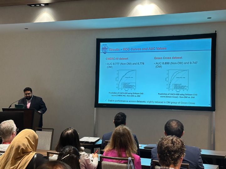 [서울=뉴시스] 의료AI 전문 기업 메디웨일은 지난 1일부터 3일까지 미국 보스톤에서 열린 미국예방심장학회 심혈관질환예방 학술대회서 연구초록 3편을 공개했다고 4일 밝혔다. (사진=메디웨일 제공) 2025.08.04. photo@newsis.com *재판매 및 DB 금지