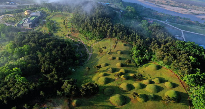 [합천=뉴시스] 옥전고분군 전경 (사진=합천군 제공) 2025. 08. 05. photo@newsis.com *재판매 및 DB 금지