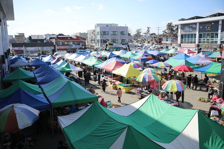 [부여=뉴시스] 부여시장 5일장 모습. *재판매 및 DB 금지