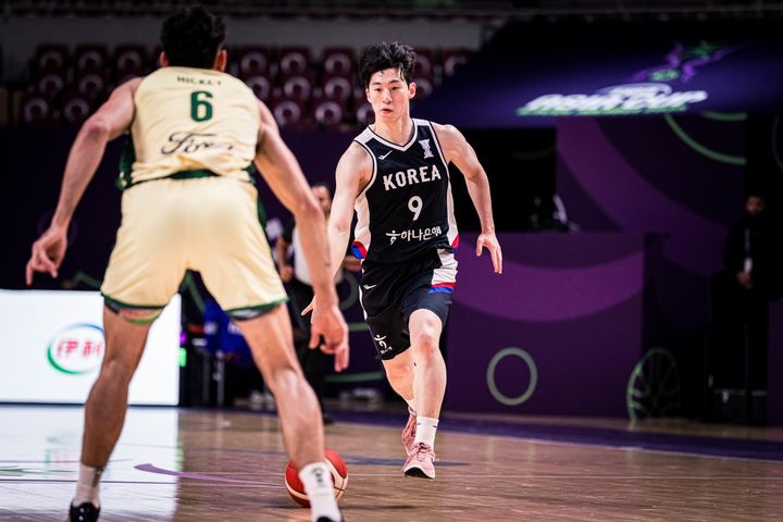 [서울=뉴시스] 남자 농구 국가대표팀의 이정현. (사진=FIBA 제공) *재판매 및 DB 금지