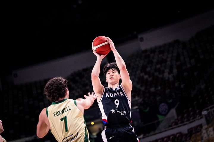 [서울=뉴시스] 남자 농구 국가대표팀의 이정현. (사진=FIBA 제공) *재판매 및 DB 금지