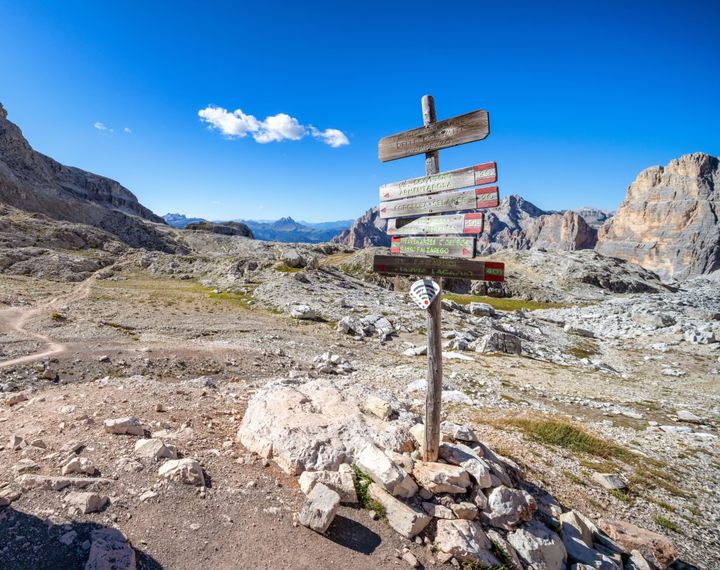 [서울=뉴시스] 등산금지 구역이라는 안내를 무시하고 산에 올랐다가 낙석에 맞아 조난당한 60대 영국인 남성이 막대한 구조 비용을 지불하게 됐다. (사진 = 가디언 캡처) 2025.08.07. *재판매 및 DB 금지