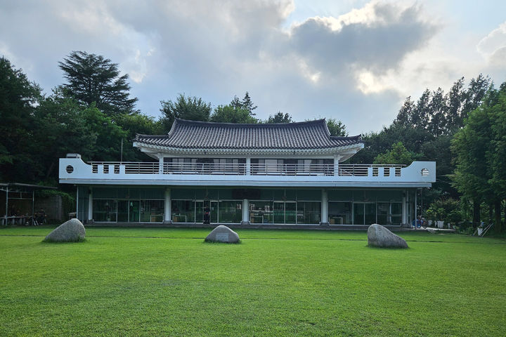 [광주=뉴시스] 광주 광산구 송무정 궁도장. (사진=광주 광산구 제공) 2025.08.07. photo@newsis.com *재판매 및 DB 금지