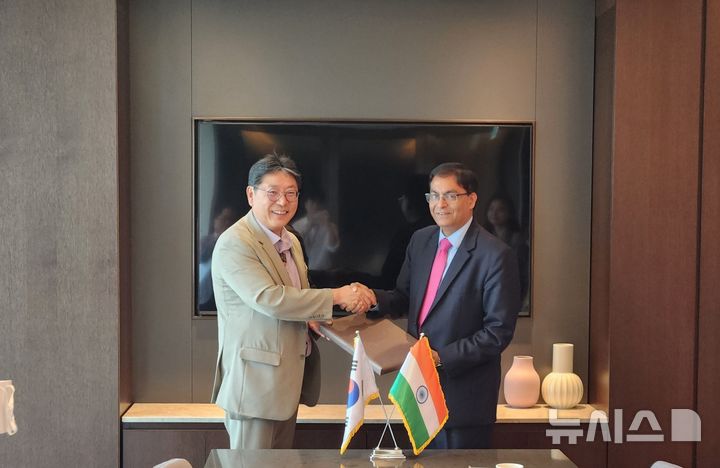 [김해=뉴시스]아밋 쿠마르 주한인도대사 김해방문. (사진=김해시 제공). 2025.08.07. photo@newsis.com