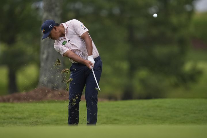 [멤피스=AP/뉴시스] 김시우가 8일(현지 시간) 미 테네시주 멤피스의 TPC 사우스윈드에서 열리는 미국프로골프(PGA) 투어 페덱스컵 플레이오프(PO) 1차전 세인트 주드 챔피언십 둘째 날 1번 홀에서 페어웨이샷을 치고 있다. 2025.08.09.