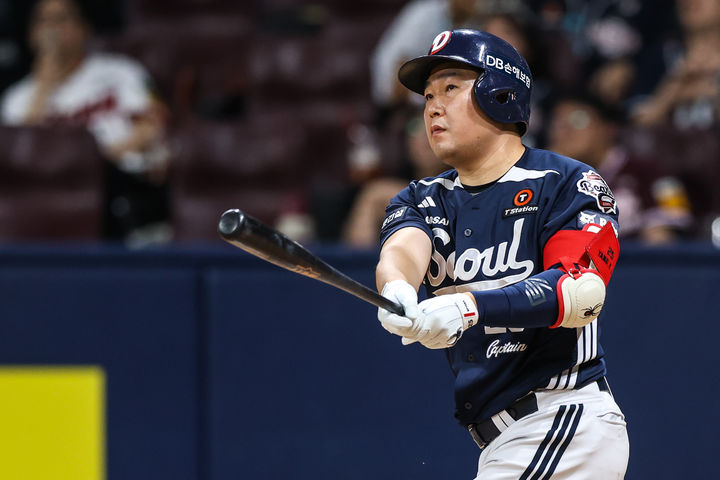 LG, 연장 끝에 한화 제압하고 선두 사수…NC, KIA에 5-4 승리(종합)