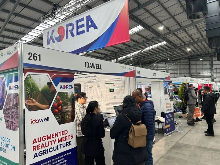 [세종=뉴시스] 농림축산식품부는 우리나라 스마트팜의 해외 진출을 확대하기 위해 지난 6일부터 사흘간 호주 빅토리아주 멜버른에서 '2025 K(케이)-스마트팜 로드쇼'를 열었다고 10일 밝혔다. (사진=농식품부 제공) 2025.08.10. photo@newsis.com *재판매 및 DB 금지