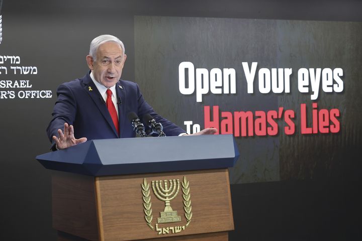 [예루살렘=AP/뉴시스] 베냐민 네타냐후 이스라엘 총리가 지난 10일(현지 시간) 예루살렘 총리실에서 외신 기자들을 상대로 기자회견하고 있다. 2025.08.12.
