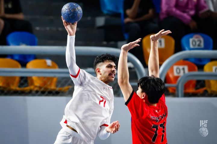 [서울=뉴시스] 바레인을 상대하는 핸드볼 대표팀. (사진=국제핸드볼연맹 홈페이지 캡처) *재판매 및 DB 금지