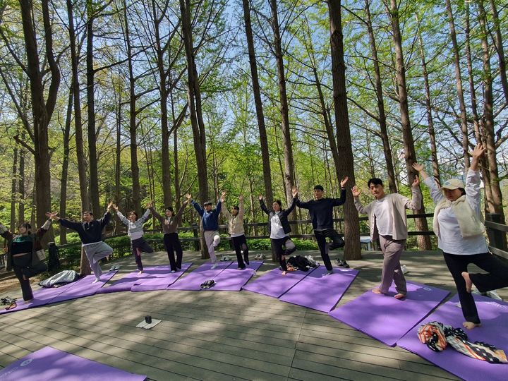 [서울=뉴시스] 태아와 함께 숲에서 소풍해요. 2025.08.10. (사진=금천구 제공) *재판매 및 DB 금지