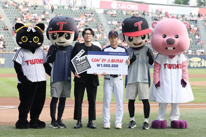 [서울=뉴시스] '월간 CGV 씬-스틸러상' 7월 수상자로 선정된 구본혁. (사진 = KBO 제공) *재판매 및 DB 금지