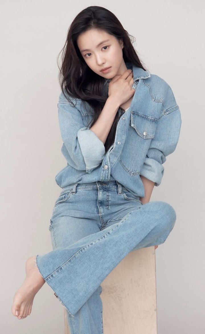 [서울=뉴시스] 배우 손나은. (사진=손나은 인스타그램 캡처) 2025.08.11. photo@newsis.com *재판매 및 DB 금지