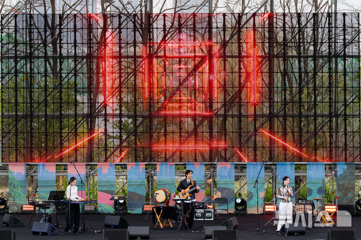 [서울=뉴시스]'노들노을스테이지' 전경. (사진=서울문화재단 제공)