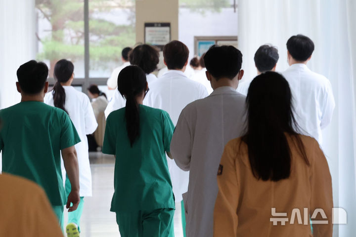 "의료인이 법인 의결권 보유한 것만으로 '1인 1병원 원칙' 깼다 단정 못 해"