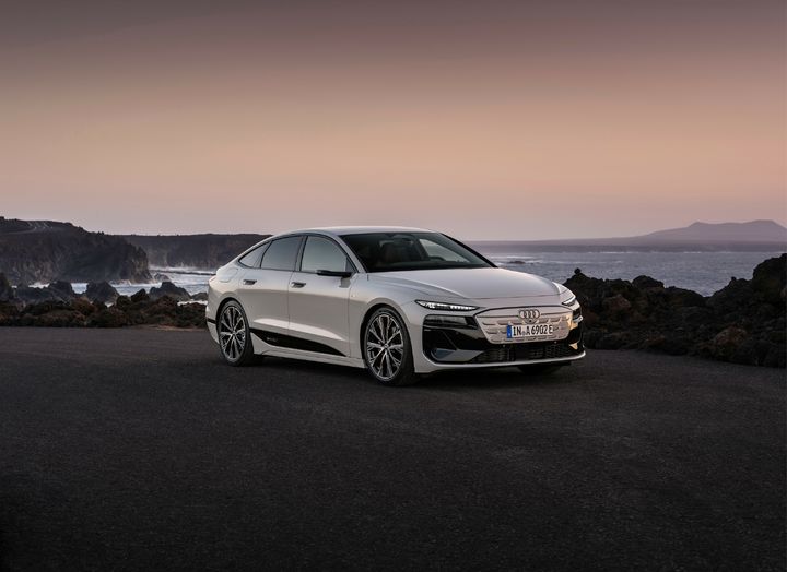 [서울=뉴시스] 아우디 코리아가 프리미엄 순수전기 세단 '더 뉴 아우디 A6 e-트론'을 국내 공식 출시하고 판매를 시작한다고 밝혔다. (사진=아우디 코리아 제공) photo@newsis.com *재판매 및 DB 금지