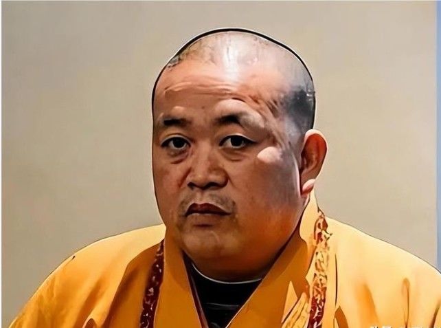 [서울=뉴시스] 중국 천년 고찰 소림사의 주지로 26년간 재임하며 '최고경영자(CEO) 주지'로도 불렸던 스융신 전 주지. 7월 27일 부패 혐의로 주지에서 물러났다. (출처: 바이두) 2025..12.16. *재판매 및 DB 금지