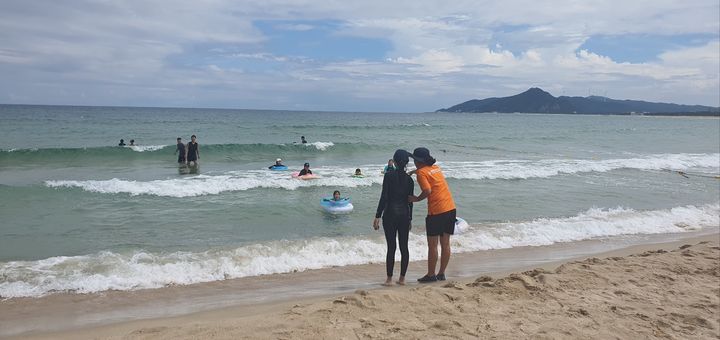 [안동=뉴시스]경북소방 '푸른우산관해파리 확산' 피서객 주의해야(사진=경북소방 제공) photo@newsis.com *재판매 및 DB 금지