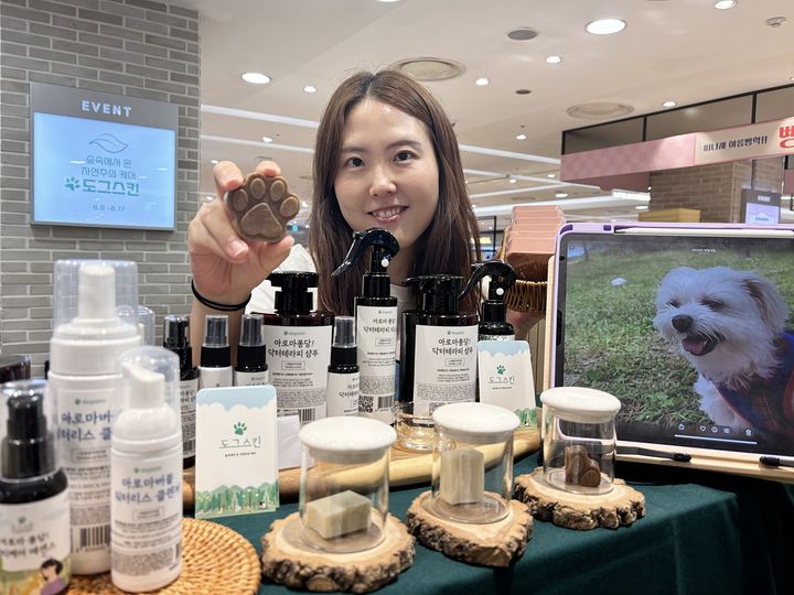 반려견 필수템 대거 등장! 롯데백화점 상인점 '도그스킨' 팝업 행사 놓치지 마세요!