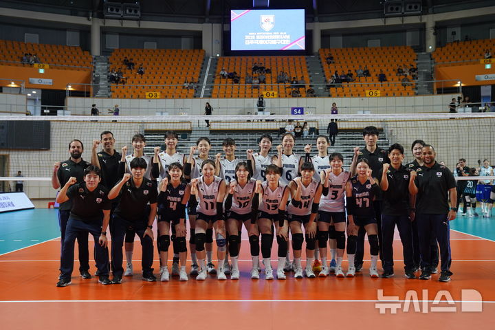 ‘2025 진주국제여자배구대회’ 화려한 개막…세계 6개국 열전 돌입