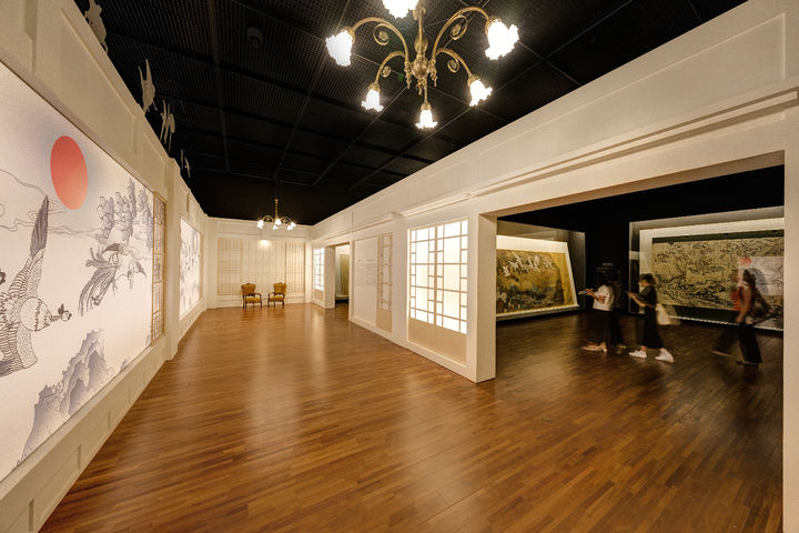 [서울=뉴시스] 특별전 '창덕궁의 근사한 벽화' 전시장 (사진=국가유산청 제공) 2025.08.13. photo@newsis.com *재판매 및 DB 금지