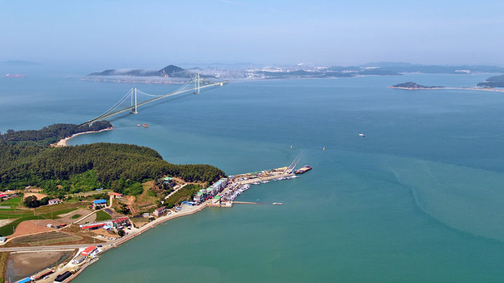 태안군민들 걷기대회로 가로림만 교량 건설 염원 모은다 - 뉴스 썸네일 이미지