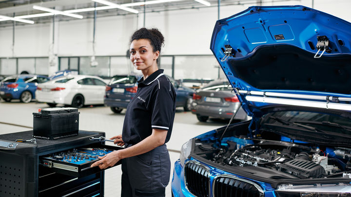 [서울=뉴시스] BMW코리아, 창립 30주년 맞아 차량 무상 점검 실시. (사진=BMW코리아) 2025.08.14 photo@newsis.com *재판매 및 DB 금지 *재판매 및 DB 금지 *재판매 및 DB 금지