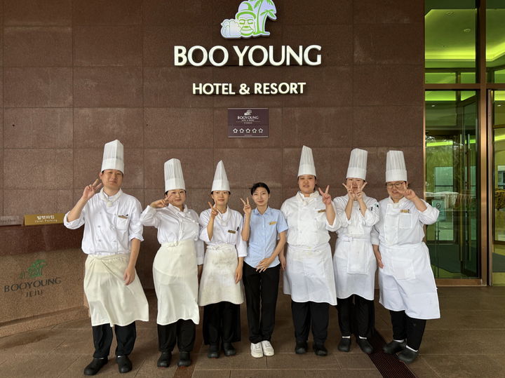 [서울=뉴시스] 올해 부영트랙 현장실습학기제에 참여한 창신대 학생들의 모습. 2025.08.14. (사진=부영그룹 제공) photo@newsis.com *재판매 및 DB 금지