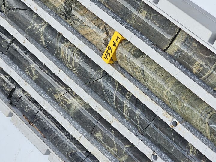 [태백=뉴시스] 여동준 기자 = 원자력환경공단이 연구용 지하연구시설(URL) 부지 건설을 위해 확인한 태백 부지 기반암 분포. 2025.08.14. yeod@newsis.com *재판매 및 DB 금지