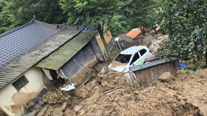 청도읍 청석암 호우피해 (사진=청도군 제공) *재판매 및 DB 금지