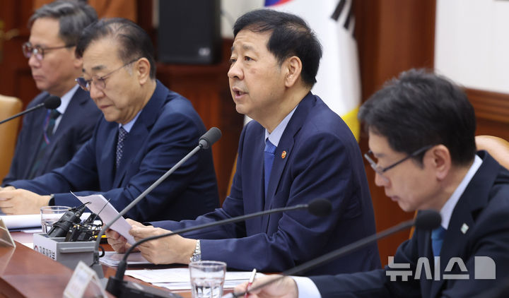 [서울=뉴시스] 추상철 기자 = 구윤철 경제부총리 겸 기획재정부 장관이 서울 종로구 정부서울청사에서 발언하고 있다. 2025.08.14. scchoo@newsis.com