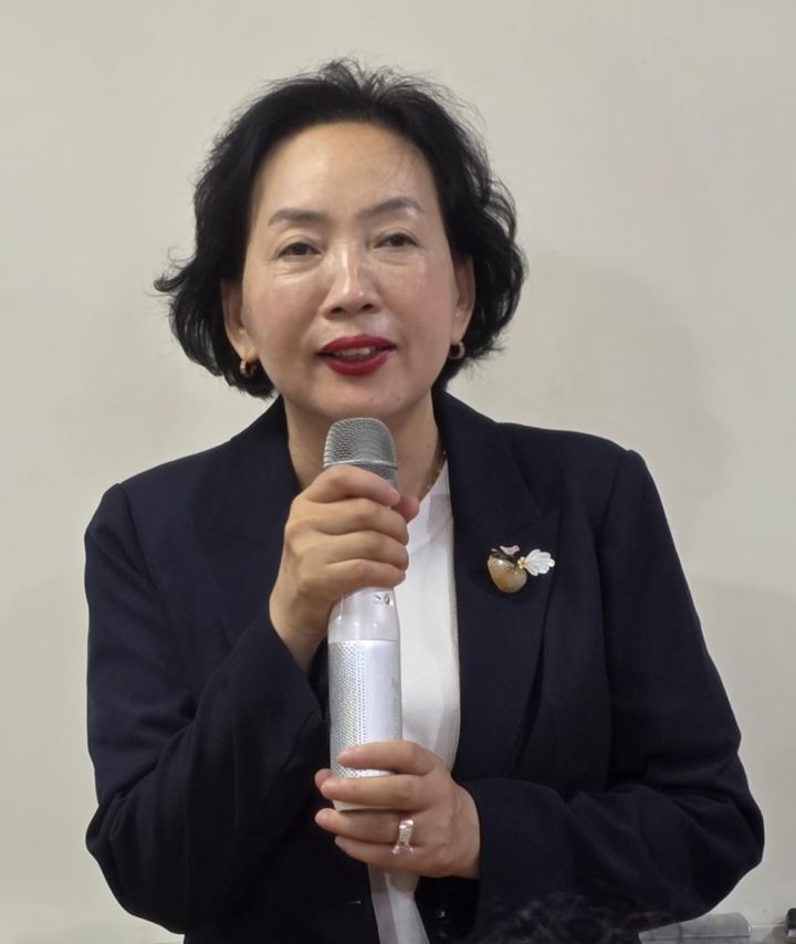 [제주=뉴시스]인사말하는 이순배 학회장(사진=한국심리상담복지학회 제공)2025.08.15.photo@newsis.com *재판매 및 DB 금지